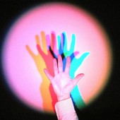 Bức màn tối của ngành công nghiệp thần tượng Nhật Bản